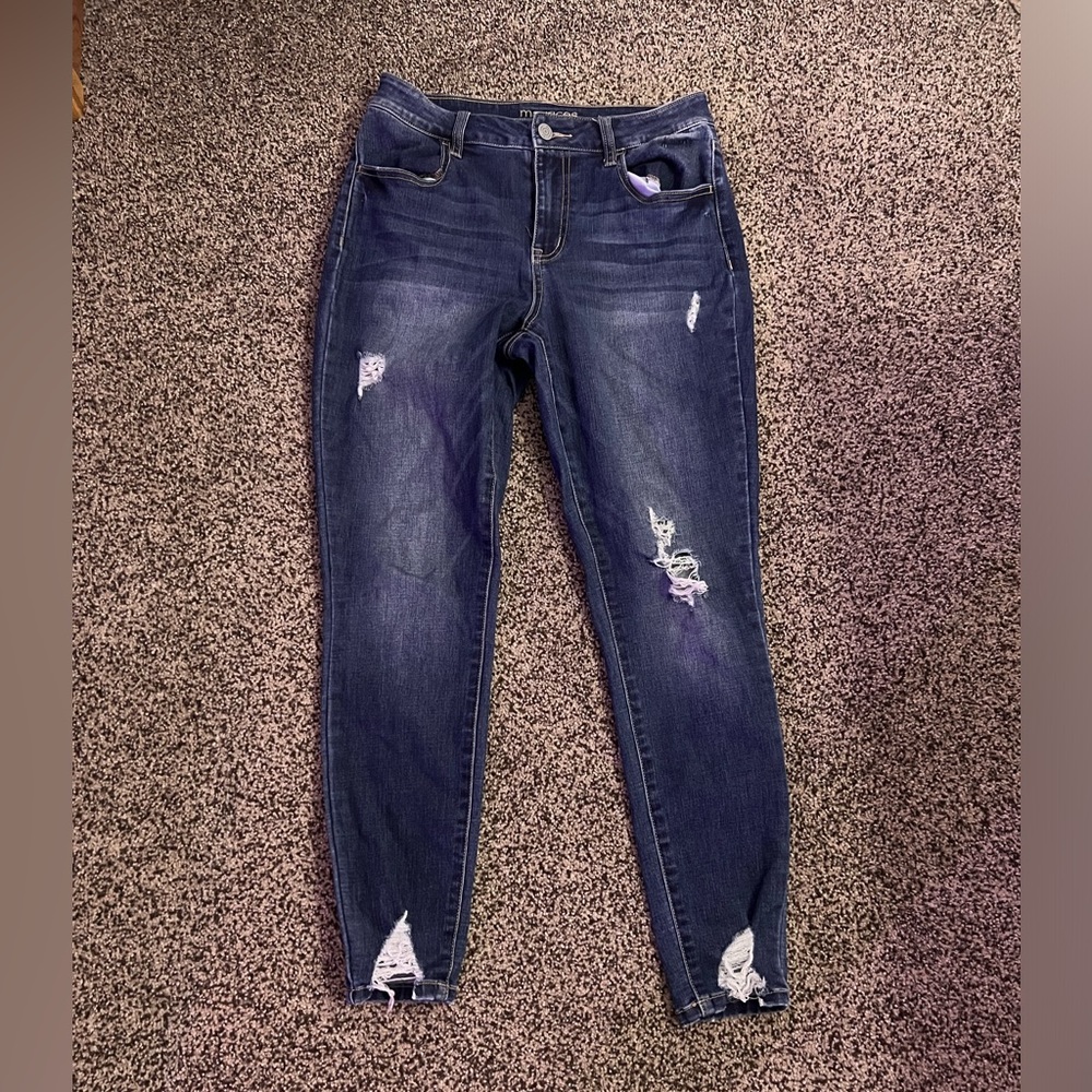 💙ripped blue jeans